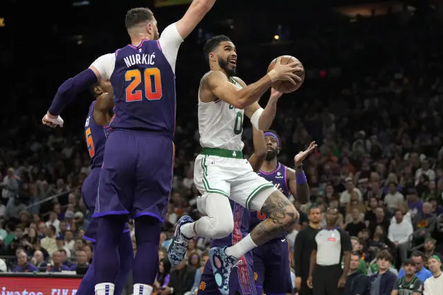 boston-prend-le-dessus-sur-les-suns.webp