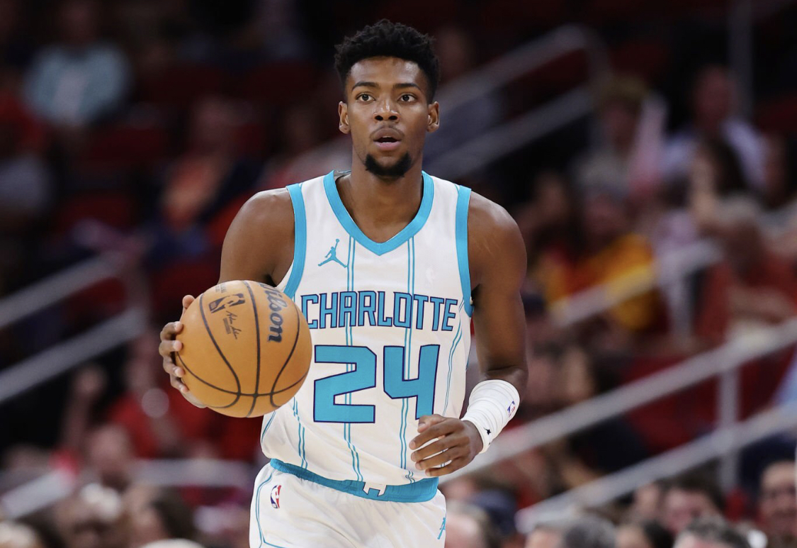 brandon-miller-absent-au-moins-une-semaine-avec-les-hornets.webp