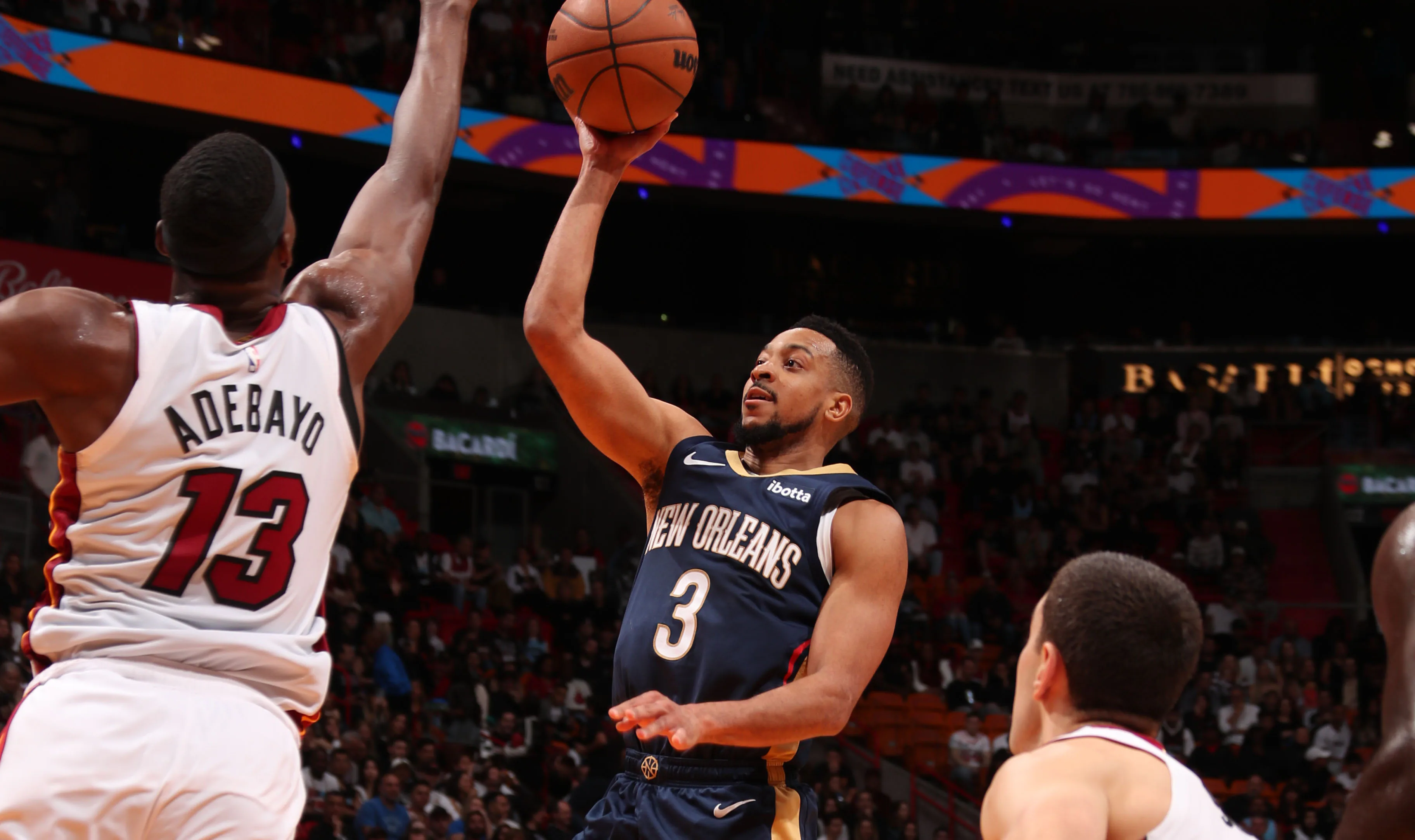 c-j-mccollum-et-les-pelicans-enchainent-face-au-heat.webp