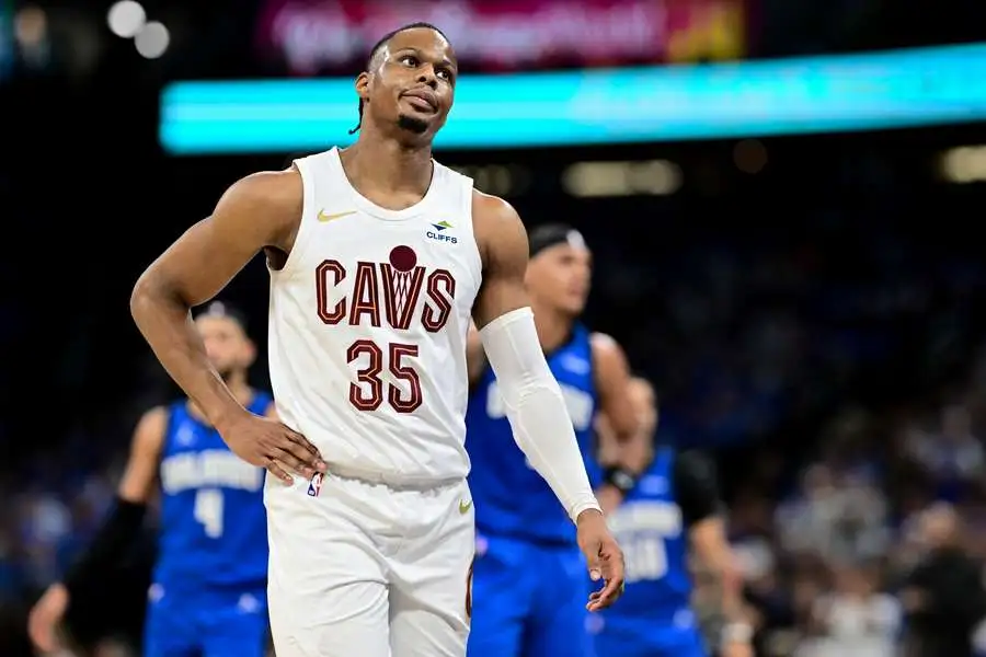 cleveland-cavaliers-isaac-okoro-blesse-a-l-epaule-et-absent-au-moins-deux-semaines.webp