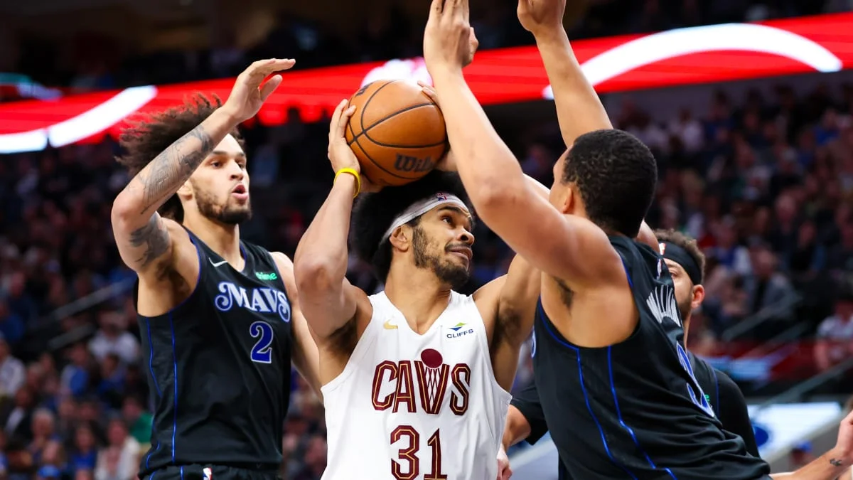 cleveland-se-defait-des-mavericks-sans-leur-trio-majeur-grace-a-une-performance-d-exception.webp