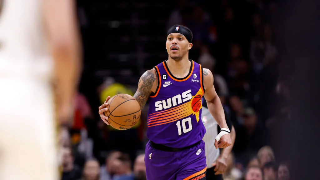 drew-eubanks-devient-agent-libre-damion-lee-reste-chez-les-suns.webp