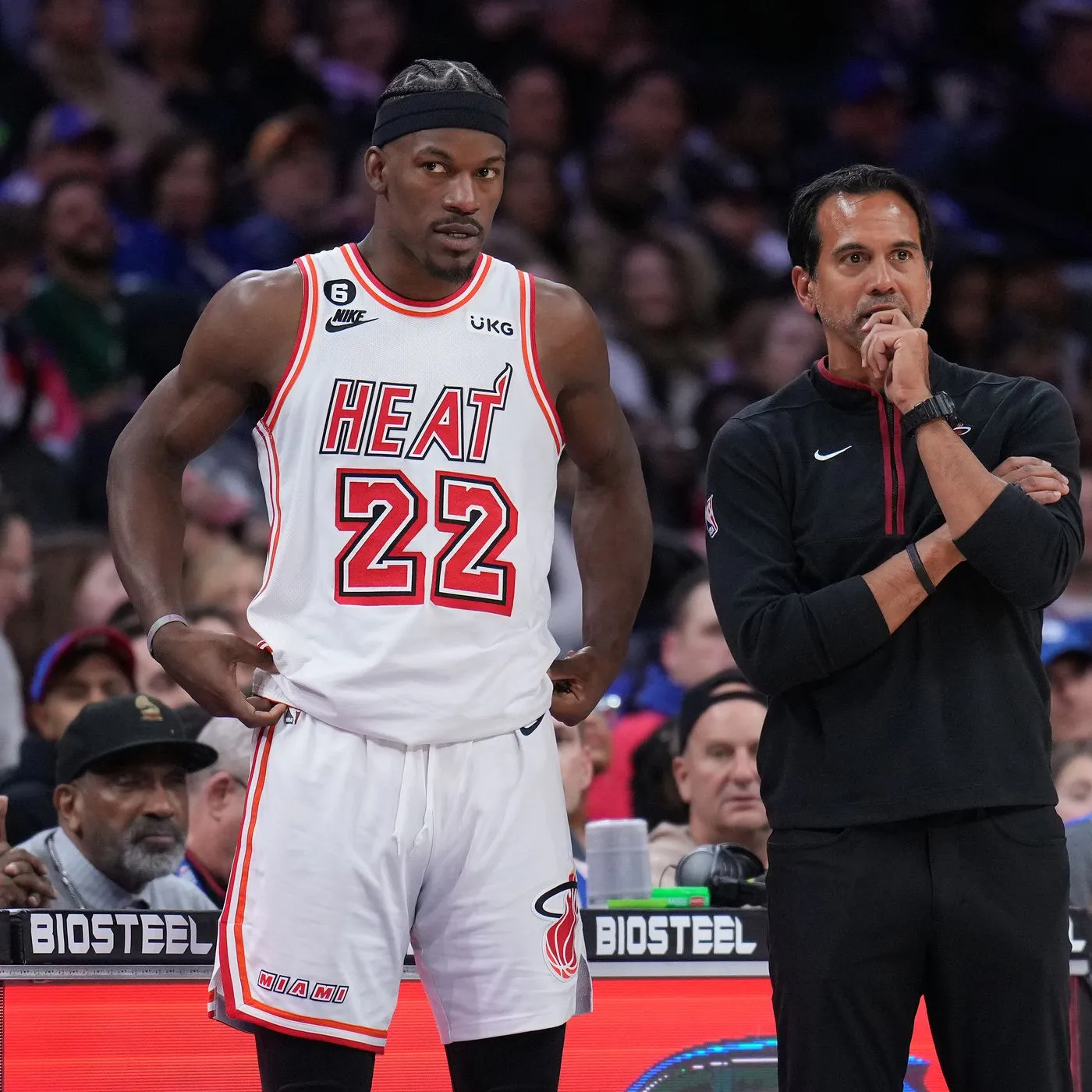 erik-spoelstra-confiant-avec-le-nouvel-effectif-du-heat-pour-la-saison-2023-24.webp