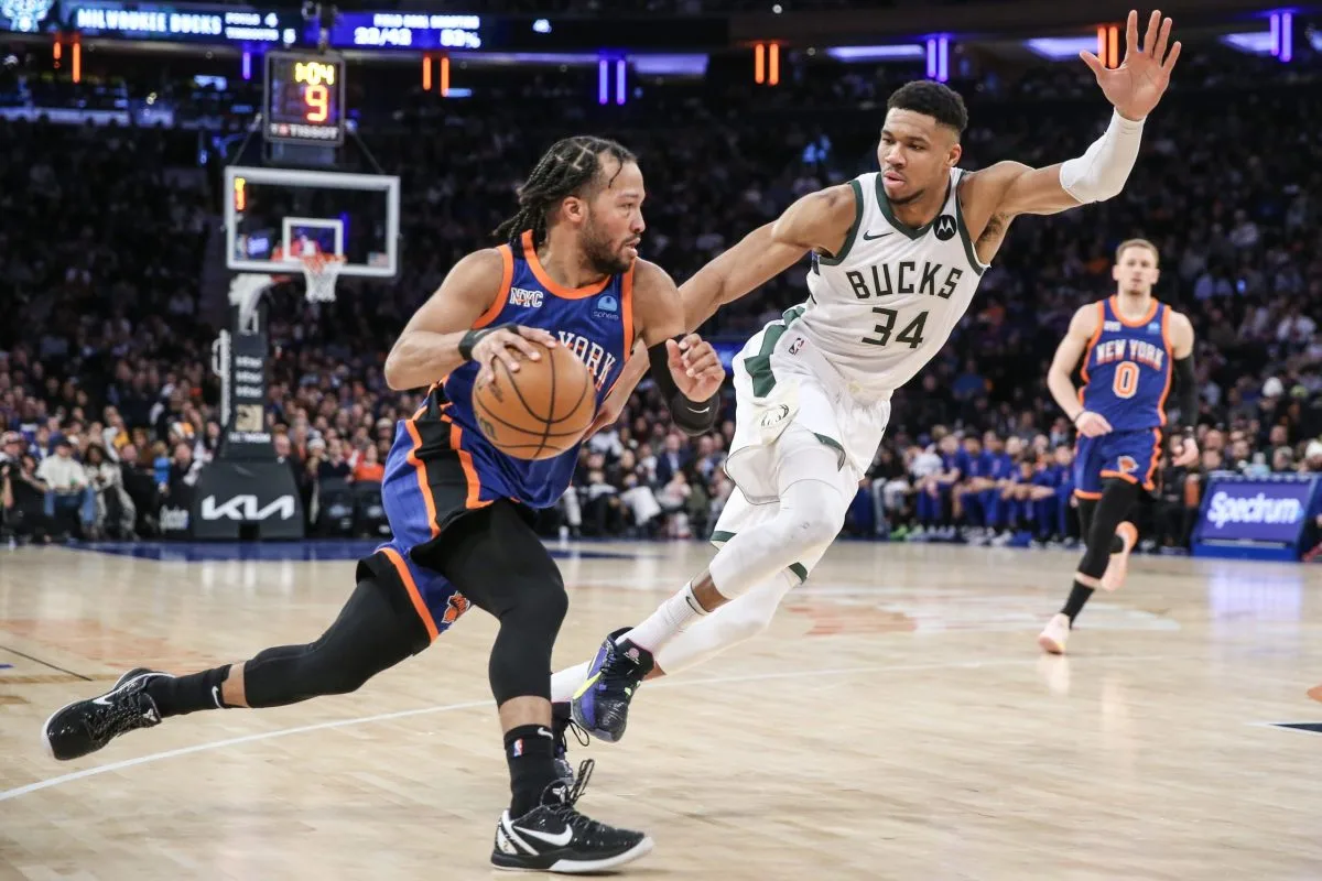 giannis-antetokounmpo-et-les-bucks-s-imposent-en-maitre-au-madison-square-garden.webp