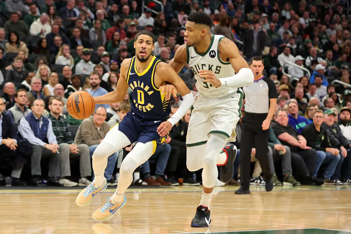 giannis-antetokounmpo-prend-les-commandes-face-aux-pacers-et-inscrit-deux-nouveaux-records.webp