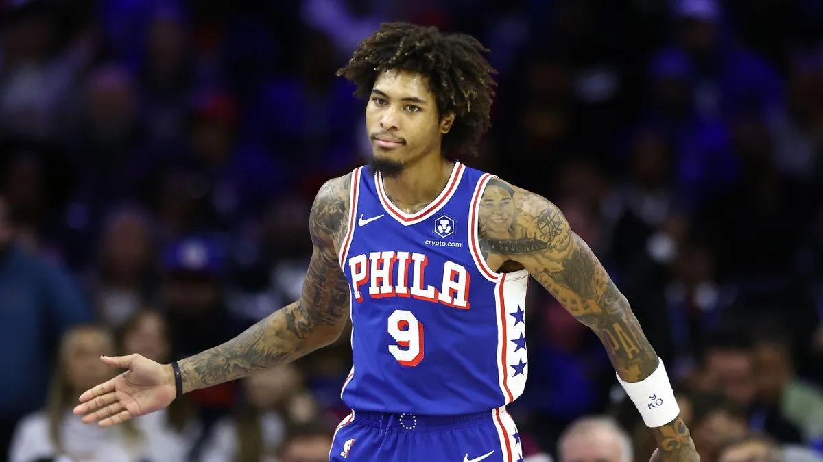 kelly-oubre-jr-renverse-par-un-vehicule-dans-le-centre-ville-de-philadelphie.webp