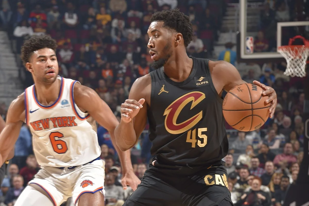 knicks-vs-cavaliers-new-york-en-patron.webp