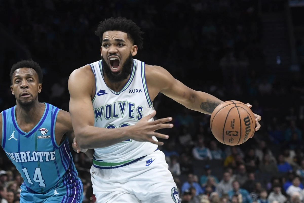 le-trio-de-big-men-des-timberwolves-assurent-face-aux-hornets.webp