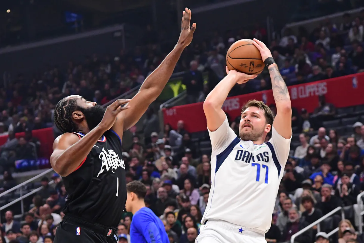 les-clippers-ecrasent-les-mavericks-avec-un-jeu-collectif-bien-partage.webp