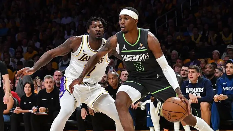 mcdaniels-et-les-wolves-le-cauchemar-des-lakers.webp