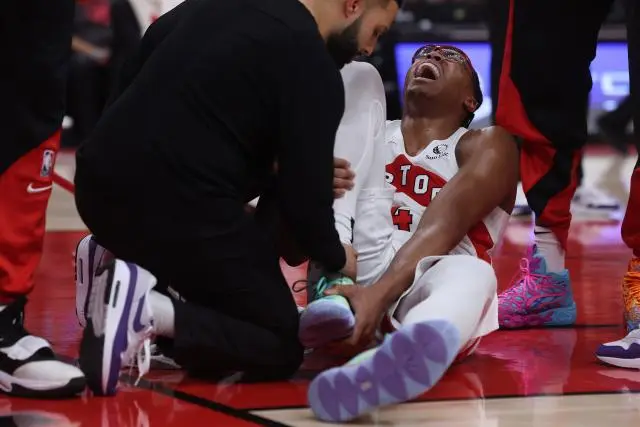 plus-de-peur-que-de-mal-pour-scottie-barnes-apres-sa-blessure-face-aux-knicks.webp