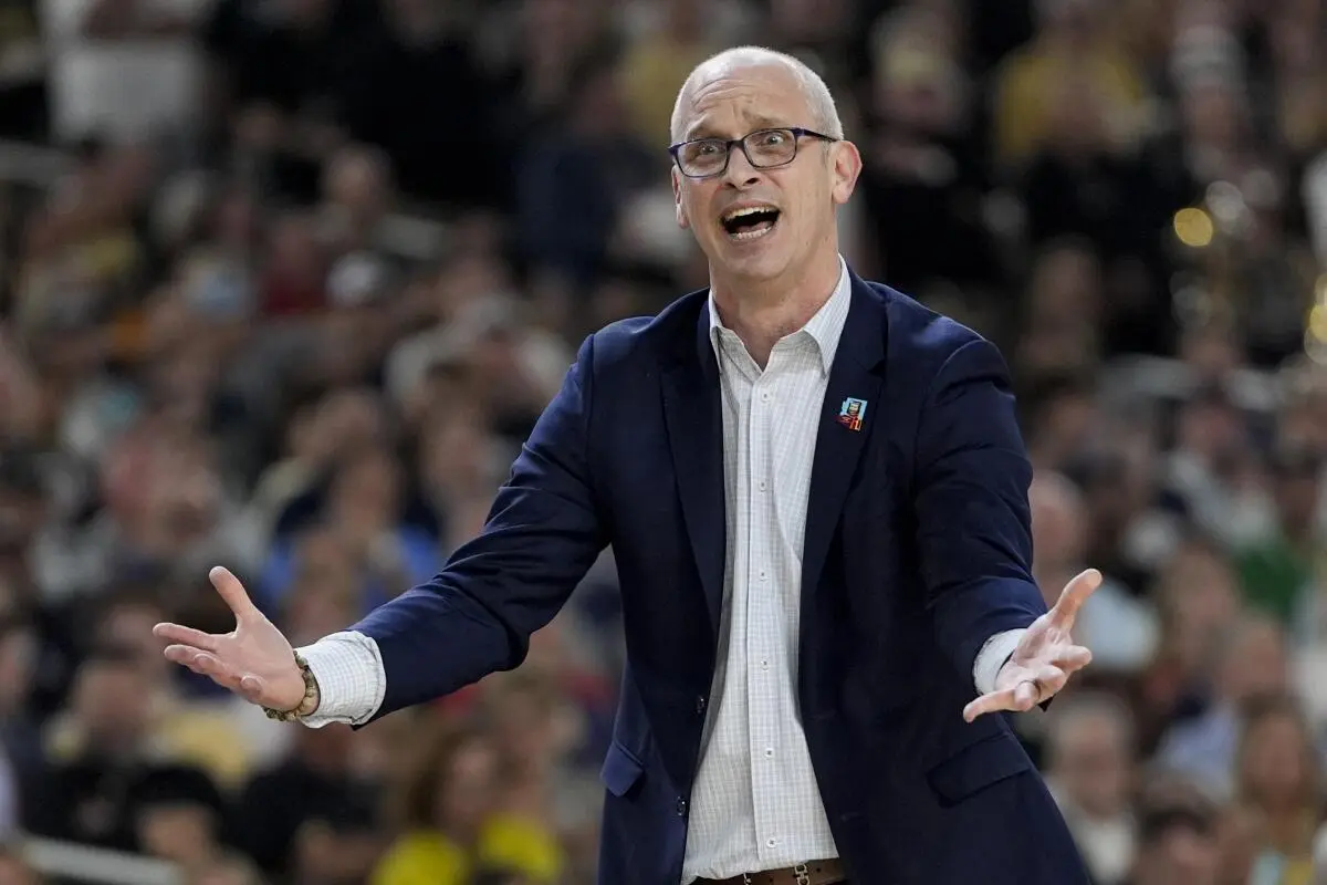 un-contrat-a-100-millions-de-dollars-pour-un-coach-aux-lakers.webp