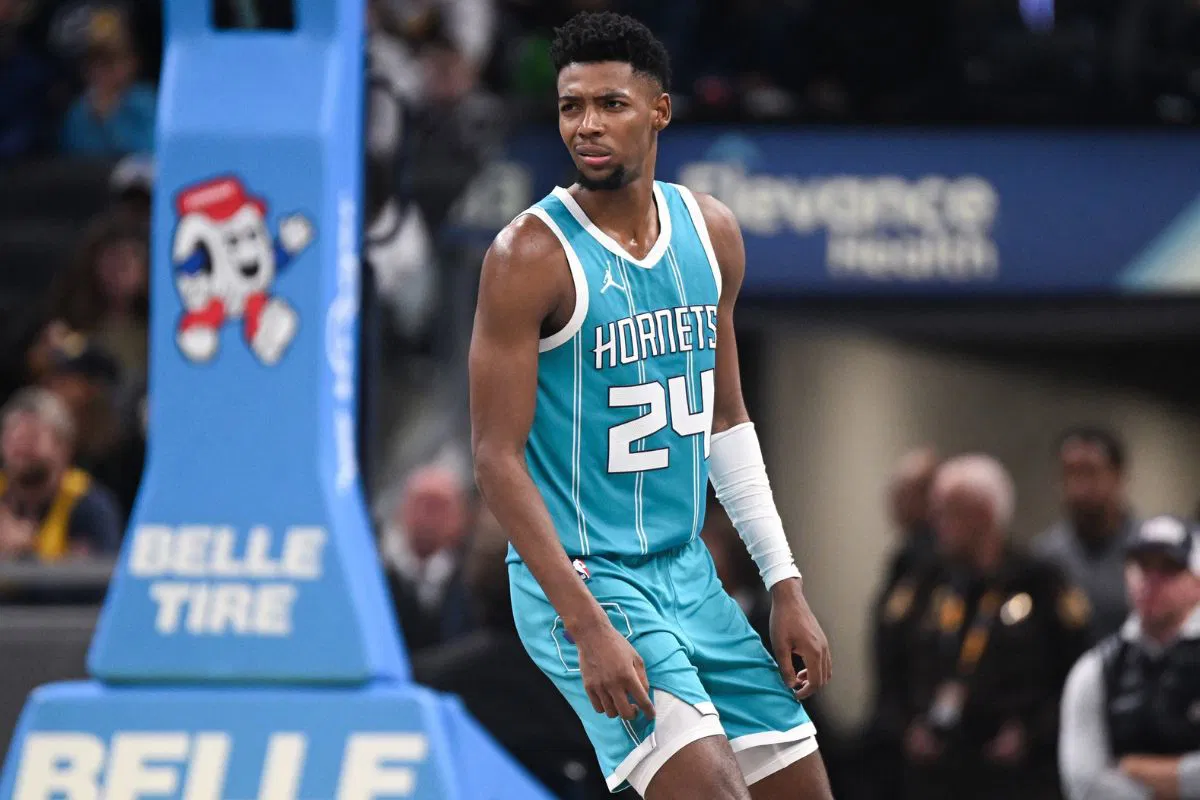 un-nouveau-coup-dur-pour-les-hornets-brandon-miller-touche-a-la-cheville.webp